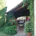 D'hotes La Chabriere Bed & Breakfast 3*