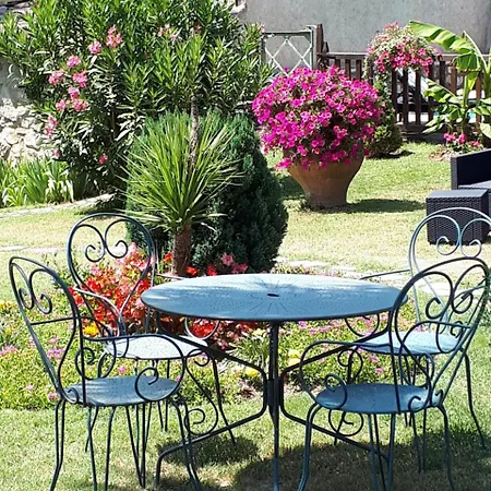 Bed & Breakfast D'hôtes La Chabrière Cliousclat