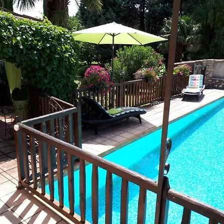 Bed & Breakfast D'hôtes La Chabrière 3*