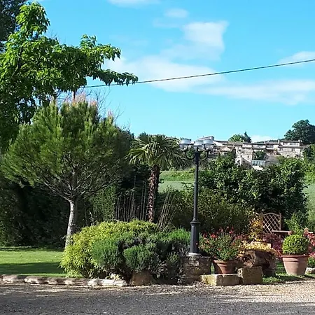 D'hotes La Chabriere Bed & Breakfast