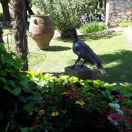 D'hôtes La Chabrière Bed & Breakfast 3*